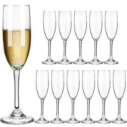Photo of Champagne flutes/glasses (Dorking RH4) #1