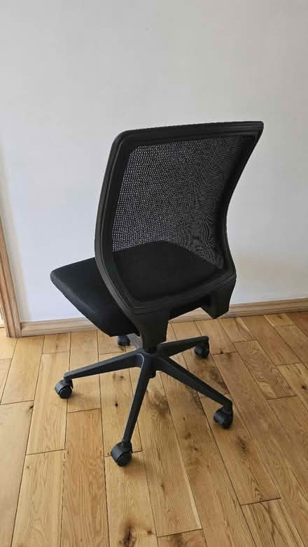 Photo of free Desk chair (High barnet EN5) #2
