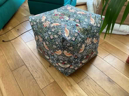 Photo of free William Morris pattern square pouf (Malvern WR14) #2
