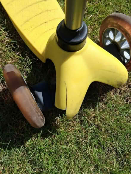 Photo of free Toddlers Micro scooter (Dunfermline KY12) #4
