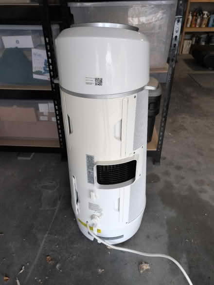 Photo of free Frigidaire Portable Air conditioner (El Cerrito) #4