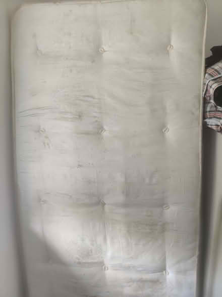 Photo of free Single mattress and baby bath tube bath 🛁 (Larkhill DY10) #4