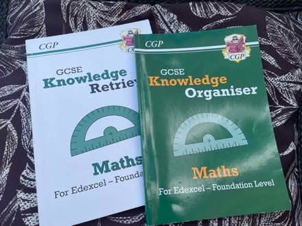 Photo of free GCSE Maths books (Rainham, Kent) #1