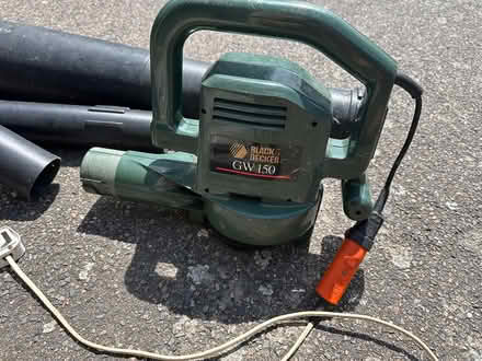 Photo of free Black & Decker leaf blower & vacuum (CT5) #2