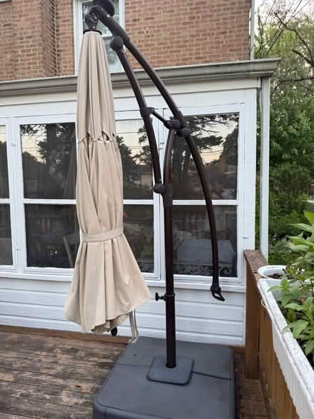 Photo of free Cantilever umbrella-broken string (Oakton Park in skokie) #1