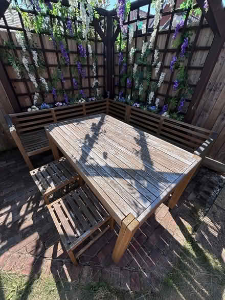 Photo of free Outdoor table and benches (Leighton Buzzard LU7) #2