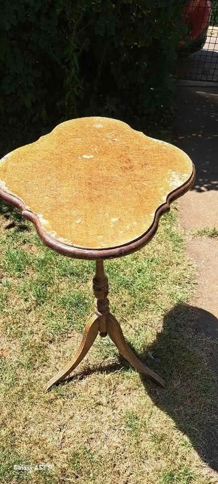Photo of free side table (Wigginton OX15) #1