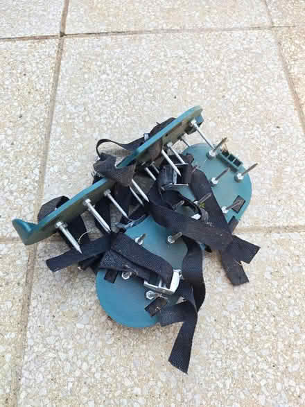 Photo of free Turf aerator set (Dawlish EX7) #1