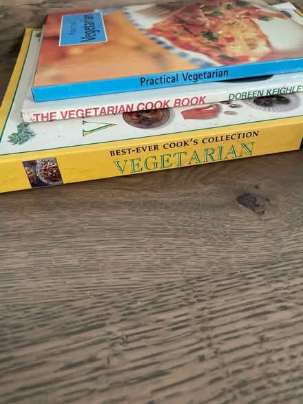 Photo of free Vegetarian cook books (St Albans AL3) #1