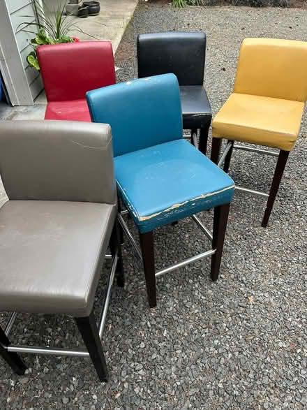 Photo of free 5 bar stools (Marrowstone Island) #2