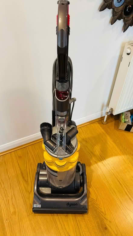 Photo of free Dyson vacuum cleaner (North Tonbridge TN10) #3