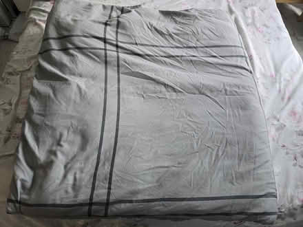 Photo of free double size winter duvet and cover (Swiss cottage NW3) #1