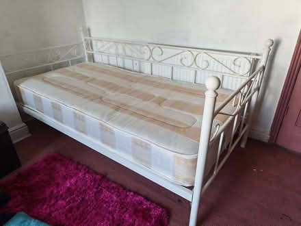 Photo of free Single Day Bed (Hinckley LE10) #1