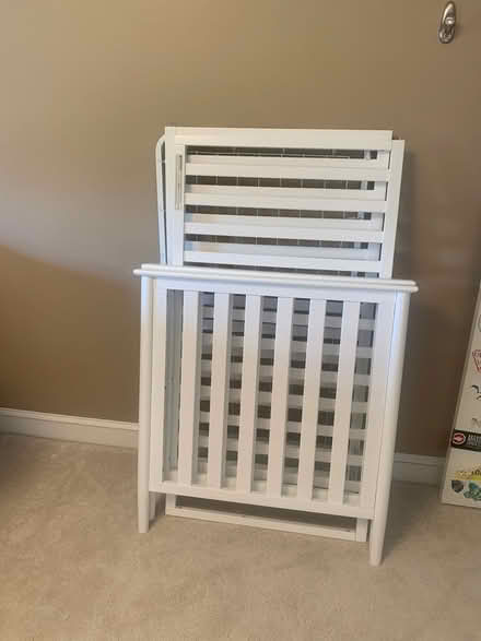 Photo of free Crib (toward Lansing,NY) #1