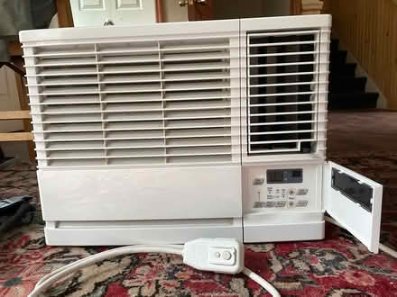 Photo of free 6,000 btu air conditioner (Putnam Valley) #1