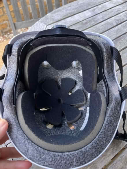 Photo of free Child’s helmet (Kennington OX1) #2
