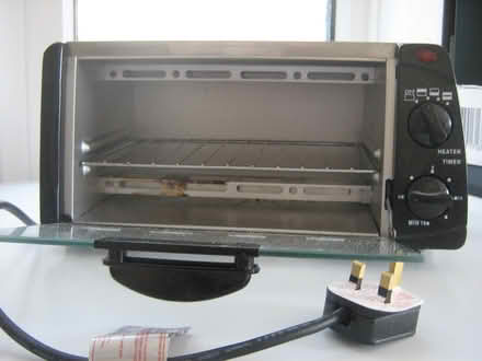 Photo of free mini grill oven (cwmbran, ty coch) #2