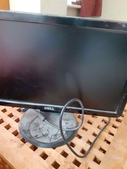 Photo of free Dell monitor 19 inch (Sandilands CR0) #1