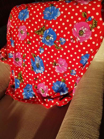 Photo of free Red flowery material (Kendal LA9) #1