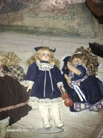 Photo of free 4 porcelain dolls 3 with stands and 1 lying down (Westgate LA4) #2