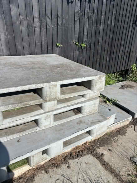 Photo of free Plastic pallets (Bb4) #2