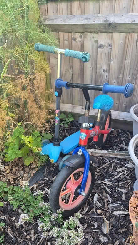 Photo of free Boys balance bike and scooter (Stretton on Dunsmore CV23) #1