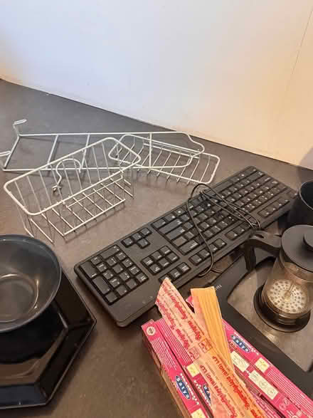 Photo of free A mix of household items (1018GD, Amsterdam) #4