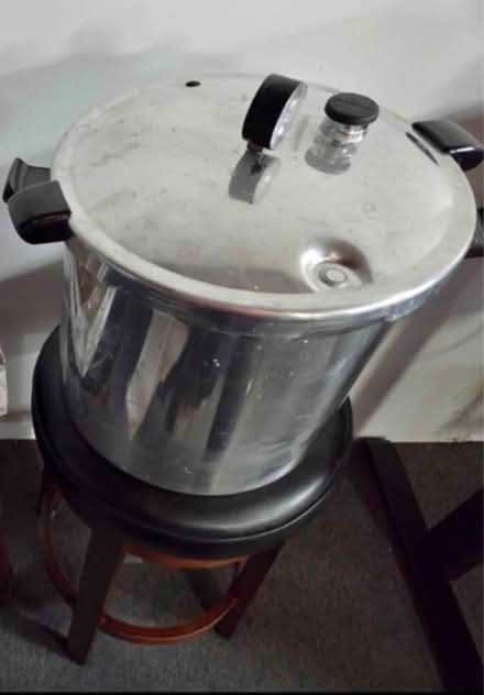 Photo of Pressure Canner (Alta Vista) #1
