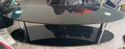 Photo of free Glass Tv stand (Rose Hill DE23) #2