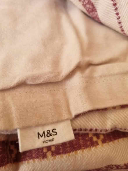 Photo of free m&s king size duvet set brand new (Longley S5) #2
