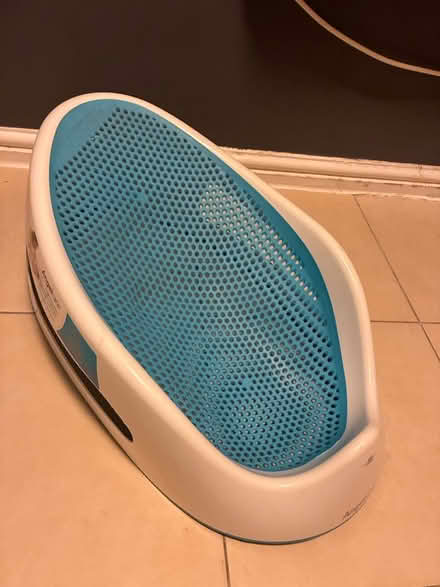 Photo of free Baby bath seat (Brixton Hill SW2) #1