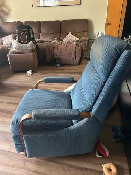 Photo of free Recliner (New Hyde Park) #2