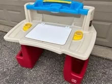 Photo of free Kids desk - art desk (L5L 5P5) #1