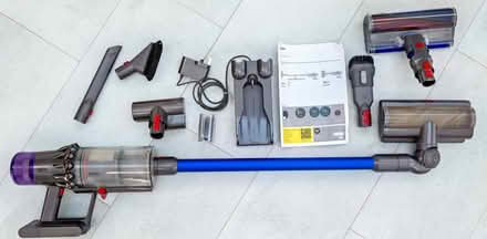 Photo of free Dyson V11 Absolute vacuum cleaner (Ham TW10) #1