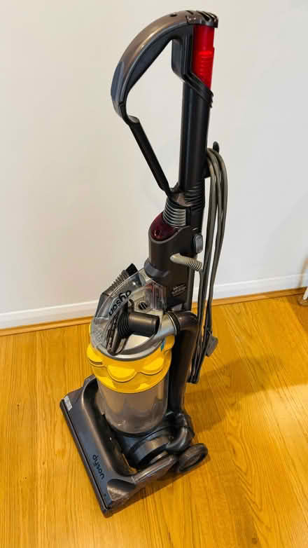Photo of free Dyson vacuum cleaner (North Tonbridge TN10) #4