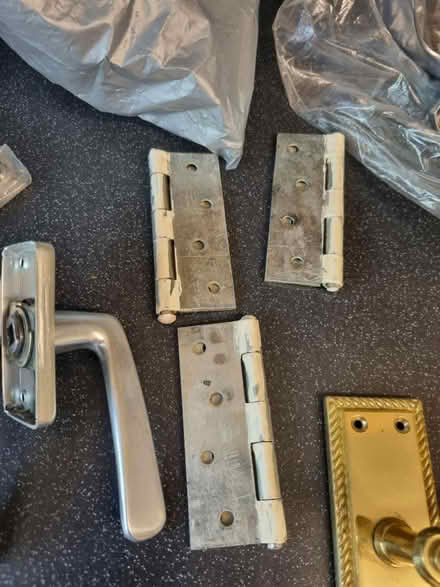 Photo of free Door handles & hinges (SE20) #3