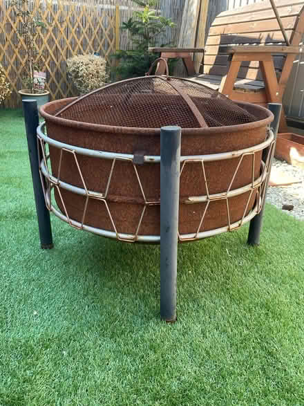 Photo of free Fire pit (Hedon HU12) #2