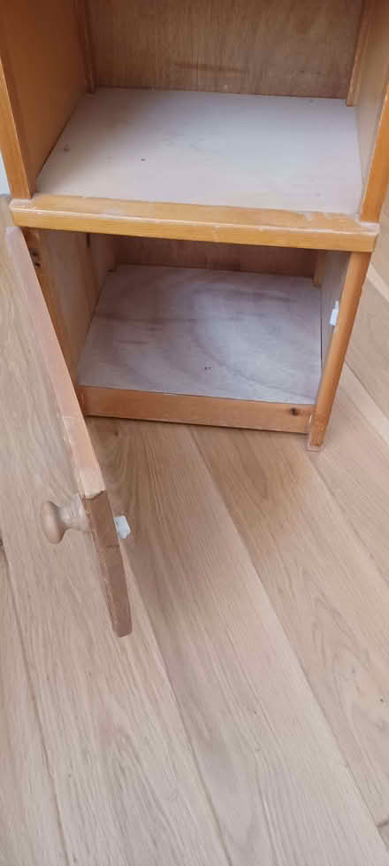 Photo of free Bedside cabinet for upcycling (Florence Park OX4) #3