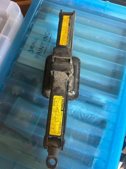 Photo of free Car Jack (Norton (S8)) #1
