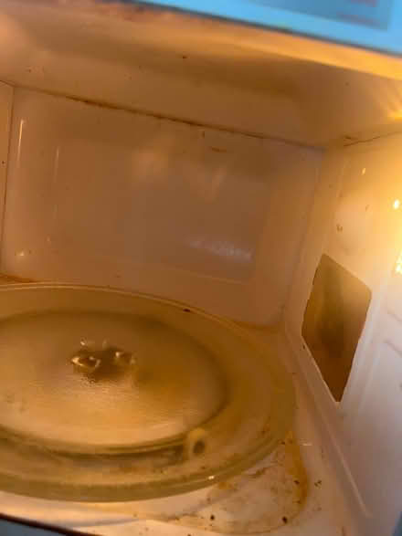 Photo of free Microwave (M3 7EB) #3