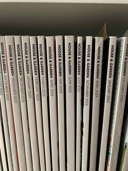 Photo of free House and Garden/Elle magazines (Camden tube station NW1) #3