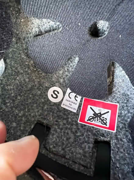 Photo of free Child’s helmet (Kennington OX1) #4