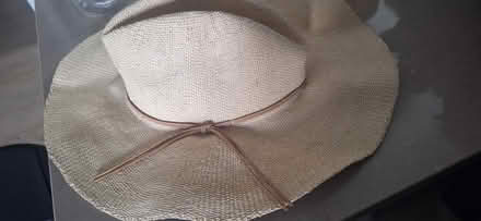 Photo of free Hat (TW8) #1