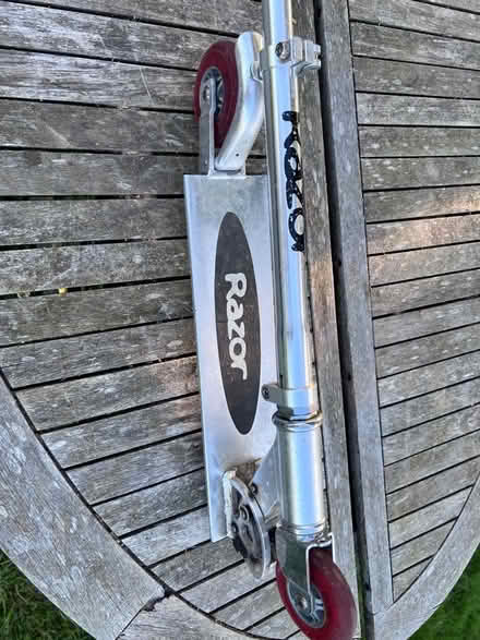 Photo of free Razor folding scooter (Blairdaff AB51) #4
