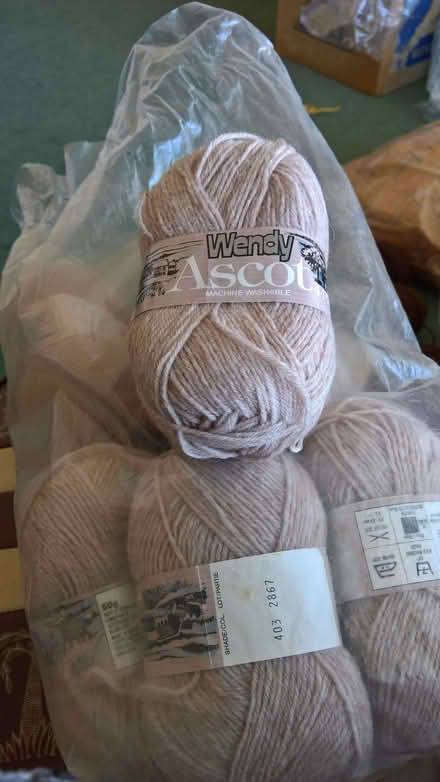 Photo of free Knitting yarn Beige - pinkish (Hulham EX8) #1