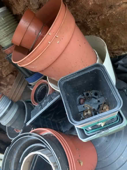 Photo of free plant pots galore (Blagdon BS40) #1