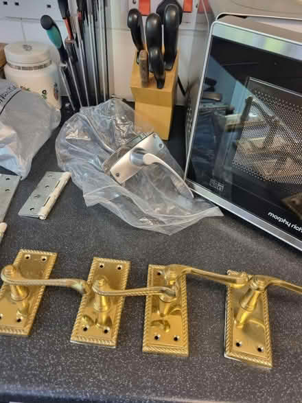 Photo of free Door handles & hinges (SE20) #2