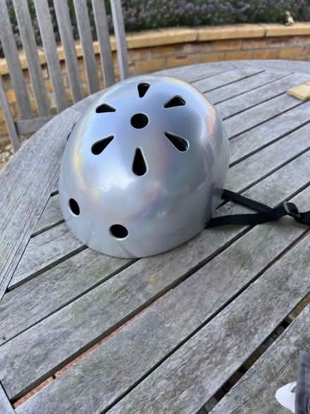 Photo of free Child’s helmet (Kennington OX1) #1