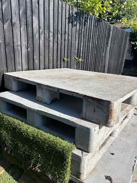 Photo of free Plastic pallets (Bb4) #1