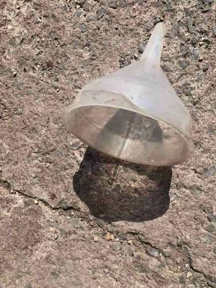 Photo of free plastic funnel (Blagdon BS40) #2